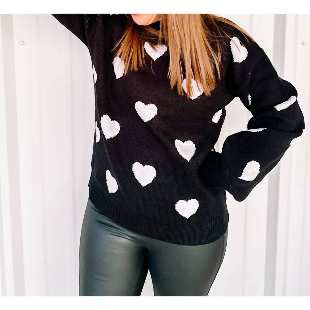 NEW AAPPARELLA valentine’s sweater in black